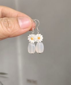 High-End 925 Sterling Silver Natural White Agate Chalcedony Shell Sunflower Earrings - Light Luxury Women's Jewelry 2025