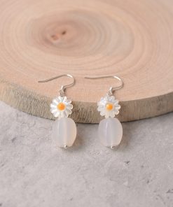 High-End 925 Sterling Silver Natural White Agate Chalcedony Shell Sunflower Earrings - Light Luxury Women's Jewelry 2025