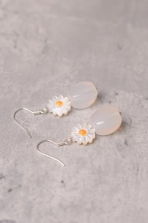 High-End 925 Sterling Silver Natural White Agate Chalcedony Shell Sunflower Earrings - Light Luxury Women's Jewelry 2025