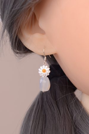 High-End 925 Sterling Silver Natural White Agate Chalcedony Shell Sunflower Earrings - Light Luxury Women's Jewelry 2025