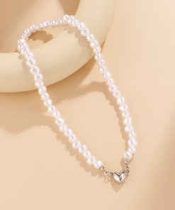 High-End Baroque Pearl Necklace for Women, Niche Clavicle Chain, Summer Light Luxury Design, Trendy 2025 Fashion Accessory