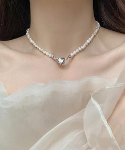 High-End Baroque Pearl Necklace for Women, Niche Clavicle Chain, Summer Light Luxury Design, Trendy 2025 Fashion Accessory