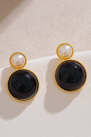 High-End Black Round Stud Earrings with Unique Design, Retro Hong Kong Style, Pearl Gemstone Accents
