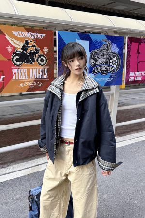 High-End Checkered Double-Layer Collar Coat for Women - Vintage American Style Jacket with Short Design, Niche Trend