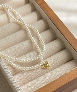 High-End Double-Layer Pearl Necklace with Heart Pendant - Exquisite French Style Clavicle Chain for Elegant Fashion