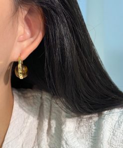 High-End Floating Heart Tiger Eye Stone Earrings - Unique Niche Design Ear Clips for Autumn Winter Fashion