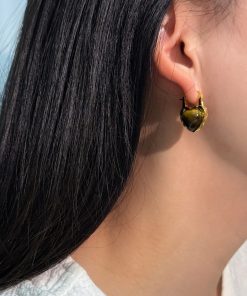 High-End Floating Heart Tiger Eye Stone Earrings - Unique Niche Design Ear Clips for Autumn Winter Fashion