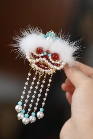 High-End Fluffy Lion Dance Hair Clips for Girls - Cute Ancient Style Hanfu Hair Accessories for Autumn and Winter 2025