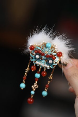 High-End Fluffy Lion Dance Hair Clips for Girls - Cute Ancient Style Hanfu Hair Accessories for Autumn and Winter 2025