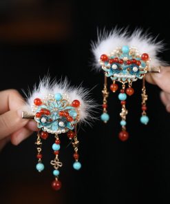 High-End Fluffy Lion Dance Hair Clips for Girls - Cute Ancient Style Hanfu Hair Accessories for Autumn and Winter 2025