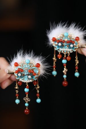High-End Fluffy Lion Dance Hair Clips for Girls - Cute Ancient Style Hanfu Hair Accessories for Autumn and Winter 2025