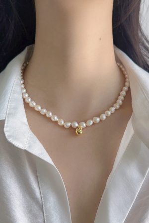 High-End French Baroque Freshwater Pearl Necklace - Minimalist Elegant Retro Choker, Niche Design, Luxury Accessory