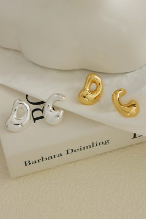 High-End French Minimalist Glossy Textured Irregular Gold-Plated Silver Needle Stud Earrings