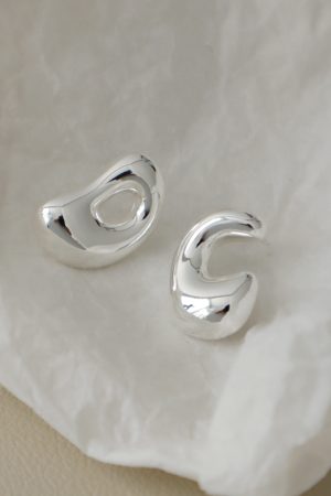 High-End French Minimalist Glossy Textured Irregular Gold-Plated Silver Needle Stud Earrings