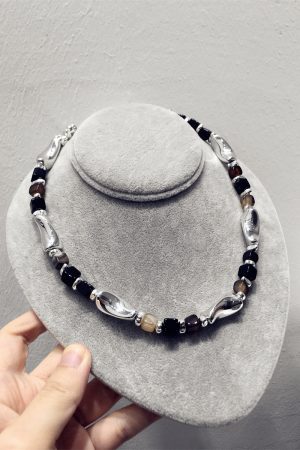 High-End French Retro Irregular Color-Block Geometric Necklace with Metal Strip - Chic Clavicle Chain Neck Ornament