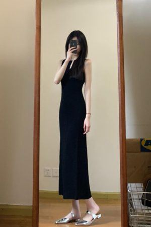 High-End French-Style Black Sleeveless Knitted Dress for Women with Waist-Cinching Inner Layer - Chic Summer Maxi Dress