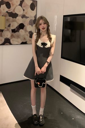 High-End French-Style Sleeveless Dress for Women, Waist-Defined Summer Short Skirt for Petite Princesses, Chic & Elegant