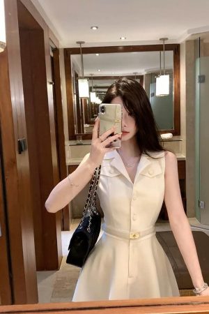 High-End French-Style Sleeveless Shirt Dress for Women - Waist-Cinching, Short Skirt, Trendy Summer Fashion