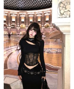 High-End French Style Women's Lace Slim-Fit Top & Bodycon Fishtail Skirt Set for Spring/Summer Fashion