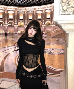 High-End French Style Women's Lace Slim-Fit Top & Bodycon Fishtail Skirt Set for Spring/Summer Fashion