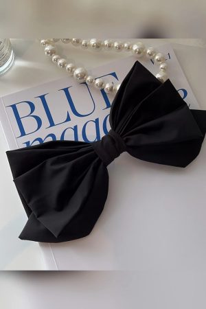 High-End Hepburn Style Bow Hair Clip - Korean Accessories in Premium Quality Fabric