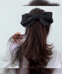 High-End Hepburn Style Bow Hair Clip - Korean Accessories in Premium Quality Fabric