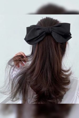 High-End Hepburn Style Bow Hair Clip - Korean Accessories in Premium Quality Fabric