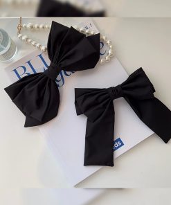 High-End Hepburn Style Bow Hair Clip - Korean Accessories in Premium Quality Fabric
