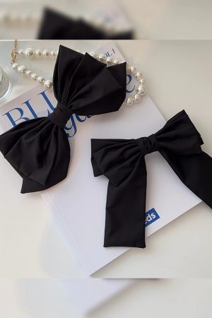 High-End Hepburn Style Bow Hair Clip - Korean Accessories in Premium Quality Fabric
