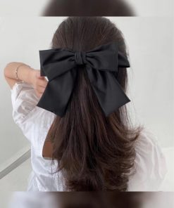 High-End Hepburn Style Bow Hair Clip - Korean Accessories in Premium Quality Fabric