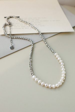 High-End Korean Fashion Natural Pearl Beaded Broken Silver Splicing Clavicle Necklace - Versatile European & American Style
