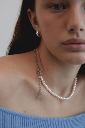 High-End Korean Fashion Natural Pearl Beaded Broken Silver Splicing Clavicle Necklace - Versatile European & American Style