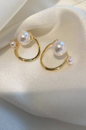 High-End Korean Pearl Large Clip-On Earrings for Women, Elegant Influencer-Style Luxury Ear Studs