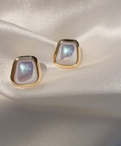 High-End Korean Pearl Large Clip-On Earrings for Women, Elegant Influencer-Style Luxury Ear Studs