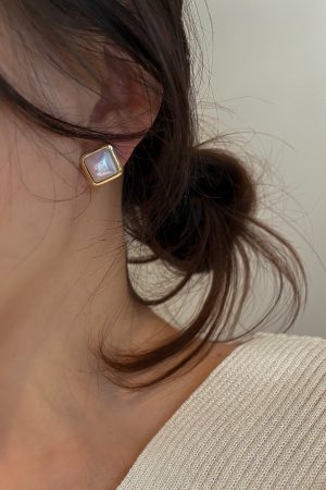 High-End Korean Pearl Large Clip-On Earrings for Women, Elegant Influencer-Style Luxury Ear Studs