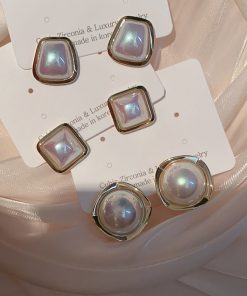 High-End Korean Pearl Large Clip-On Earrings for Women, Elegant Influencer-Style Luxury Ear Studs