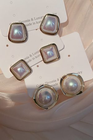 High-End Korean Pearl Large Clip-On Earrings for Women, Elegant Influencer-Style Luxury Ear Studs