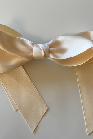 High-End Korean Style Black Large Wave Circle Hair Tie with Bow Spring Clip for Effortless Chic Hairstyling