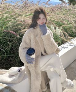 High-End Long Lamb Wool Coat for Women - 2025 Winter Style, Thick Fleece-Lined, Leather and Fur Integrated Outerwear