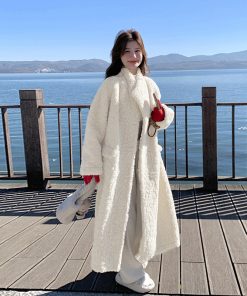 High-End Long Lamb Wool Coat for Women - 2025 Winter Style, Thick Fleece-Lined, Leather and Fur Integrated Outerwear