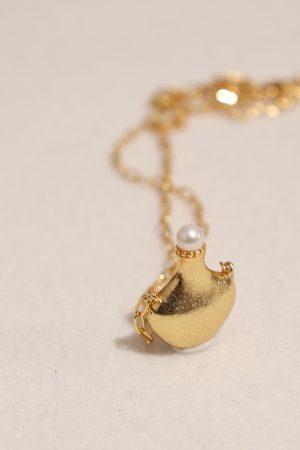 High-End Matte Texture Water Bottle Shape Necklace with Freshwater Pearl Choker - Modern Chic Accessories for Trendy Outfits