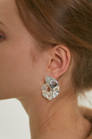 High-End Metal Pleated Irregular Earrings in Brass with S925 Silver Pins - Minimalist Light Luxury Jewelry