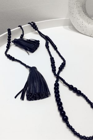 High-End Minimalist Black Bead String PU Tassel Long Sweater Chain Pendant Necklace - Internet Celebrity Style, Versatile Fashion Accessory