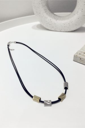 High-End Minimalist Black Rope Necklace - Versatile Mixed Striped Three-Dimensional Layered Clavicle Chain Accessory