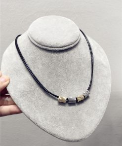 High-End Minimalist Black Rope Necklace - Versatile Mixed Striped Three-Dimensional Layered Clavicle Chain Accessory