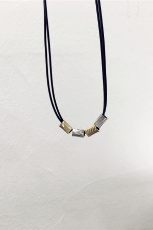High-End Minimalist Black Rope Necklace - Versatile Mixed Striped Three-Dimensional Layered Clavicle Chain Accessory