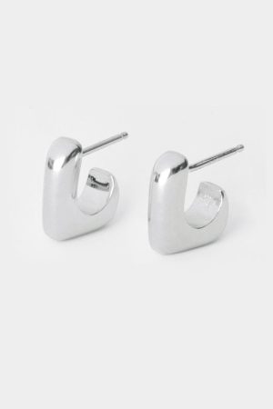 High-End Minimalist Retro Square Glossy Stud Earrings - Fashionable Mini Design for a Chic Look