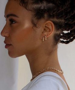 High-End Minimalist Retro Square Glossy Stud Earrings - Fashionable Mini Design for a Chic Look