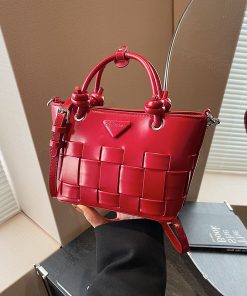 High-End Oil Wax Leather Bucket Bag for Women - 2025 Patchwork Shoulder Crossbody Handbag for Spring and Summer Fashion