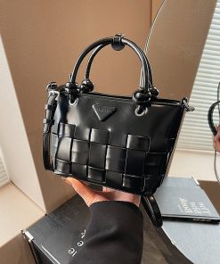 High-End Oil Wax Leather Bucket Bag for Women - 2025 Patchwork Shoulder Crossbody Handbag for Spring and Summer Fashion